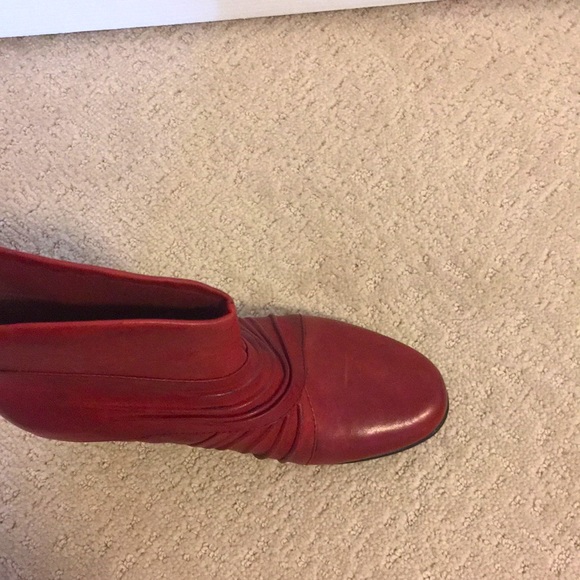 Never Worn Burgundy Red Ankle Boots Real Leather - Picture 8 of 9